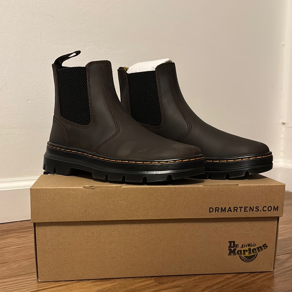 Dr. Martens Brown Chelsea Boots unisex